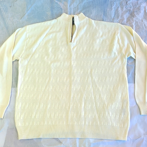 Steve Harvey Celebrity Version Sweater/ Large - Picture 1 of 7